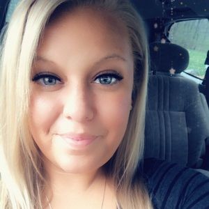 Meet your Posher, Amie